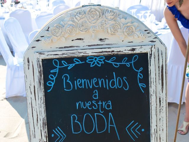 La boda de Robert y Monserrat en Ixtapa Zihuatanejo, Guerrero 7