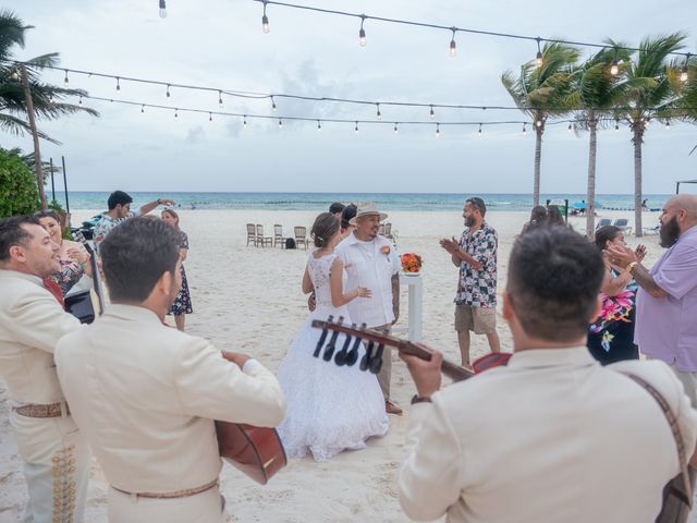 La boda de Sergio y Cindy en Playa del Carmen, Quintana Roo 25