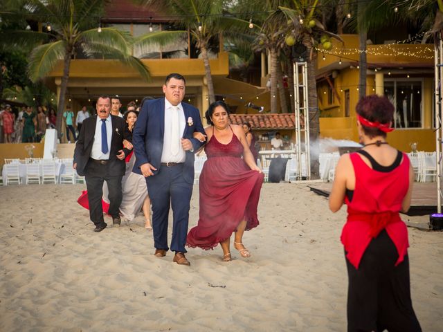La boda de Ablemi y Eduardo en Ixtapa Zihuatanejo, Guerrero 8