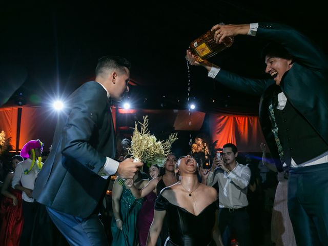 La boda de Alejandro y Isaac en Tlajomulco de Zúñiga, Jalisco 35