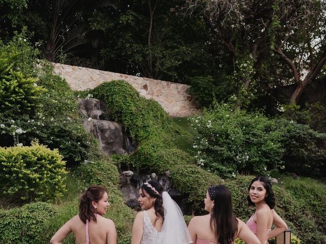 La boda de Adrián  y Laura  en Xochitepec, Morelos 3