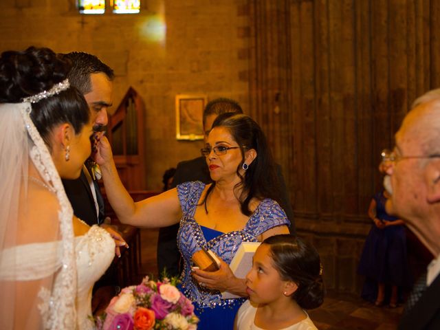 La boda de Miguel y Vianey en Zapopan, Jalisco 25