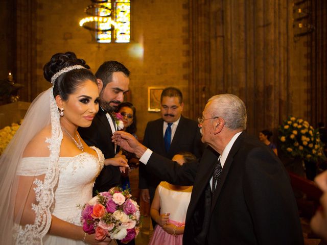 La boda de Miguel y Vianey en Zapopan, Jalisco 26