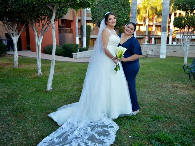 La boda de Raul y Yesenia  en Hermosillo, Sonora 32