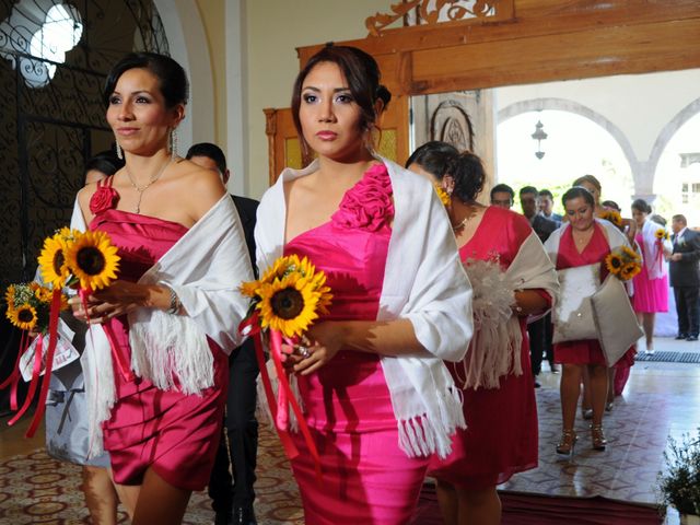 La boda de Milagros y Leonel en Cuerámaro, Guanajuato 32