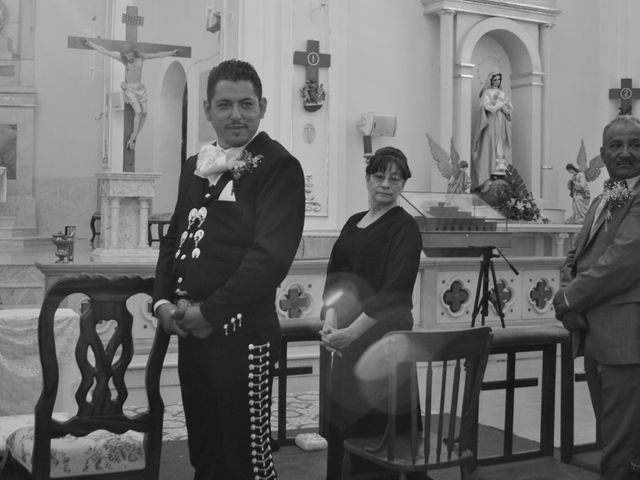 La boda de Milagros y Leonel en Cuerámaro, Guanajuato 35