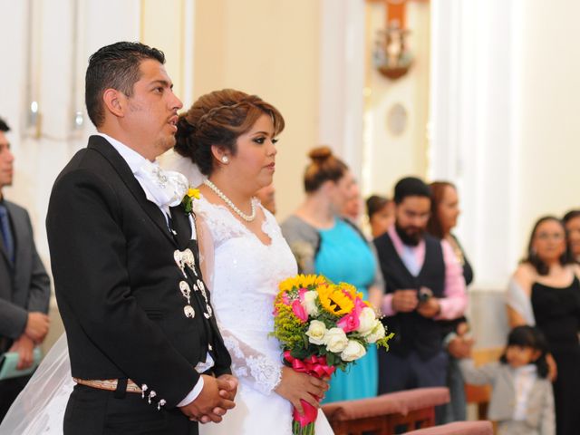 La boda de Milagros y Leonel en Cuerámaro, Guanajuato 41