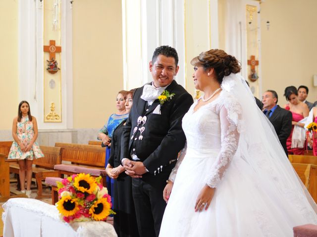 La boda de Milagros y Leonel en Cuerámaro, Guanajuato 48
