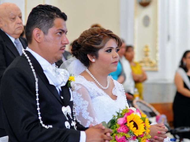 La boda de Milagros y Leonel en Cuerámaro, Guanajuato 60