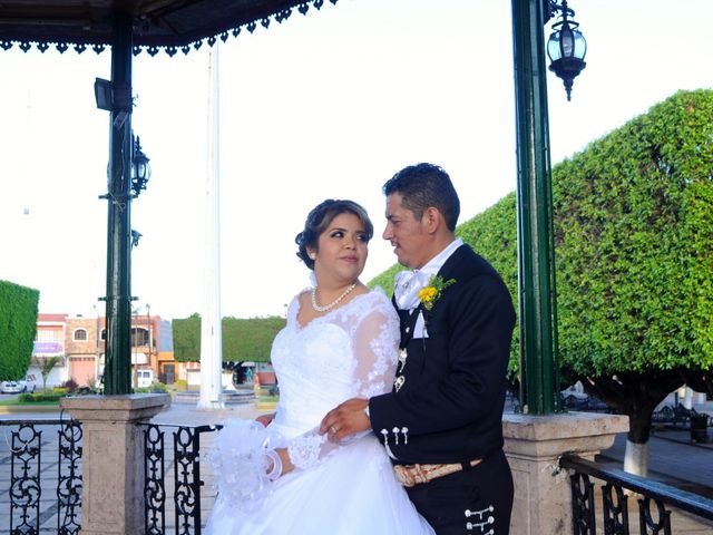 La boda de Milagros y Leonel en Cuerámaro, Guanajuato 95