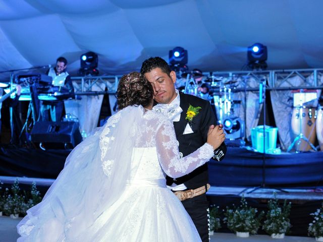 La boda de Milagros y Leonel en Cuerámaro, Guanajuato 131