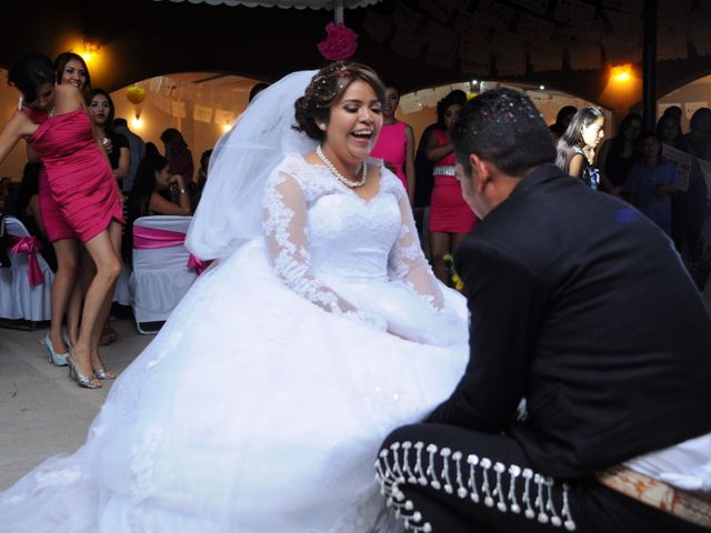 La boda de Milagros y Leonel en Cuerámaro, Guanajuato 142