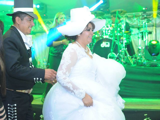 La boda de Milagros y Leonel en Cuerámaro, Guanajuato 183