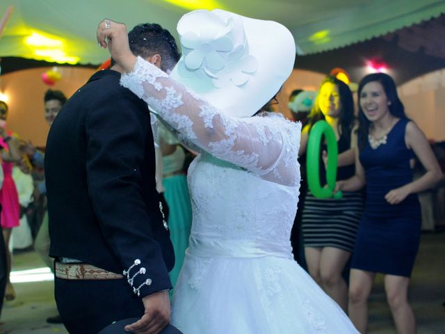 La boda de Milagros y Leonel en Cuerámaro, Guanajuato 189