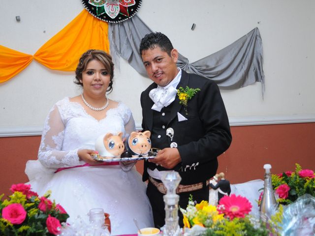 La boda de Milagros y Leonel en Cuerámaro, Guanajuato 197