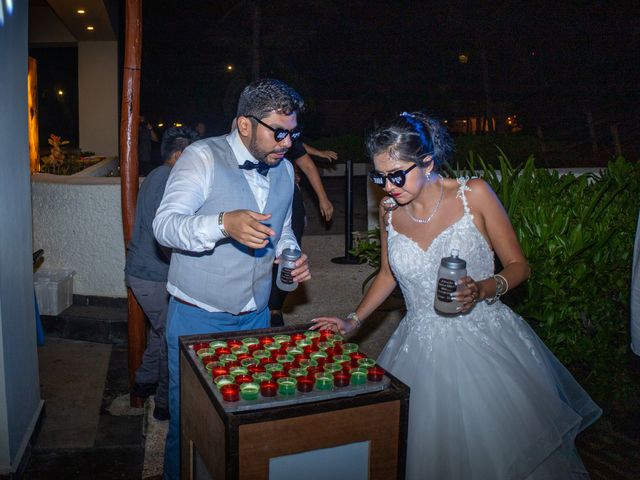 La boda de Bruno y Vivi  en Cancún, Quintana Roo 11