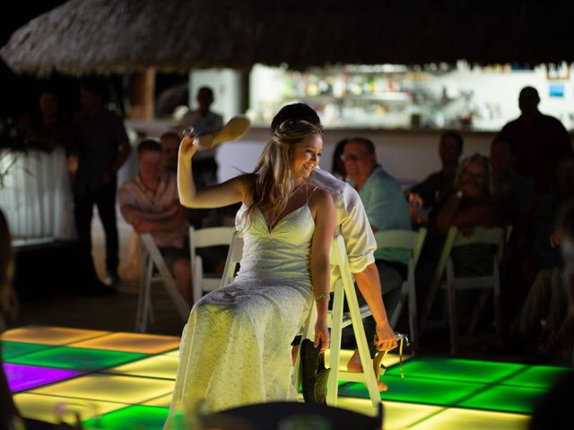 La boda de Luke y Camille en Ixtapa Zihuatanejo, Guerrero 41