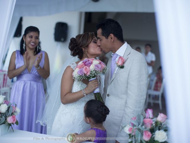 La boda de CRIS y MIRI en Huatulco, Oaxaca 18