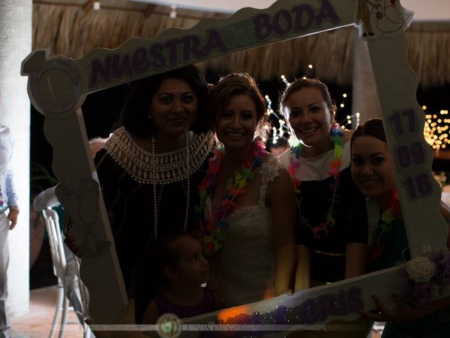 La boda de CRIS y MIRI en Huatulco, Oaxaca 47
