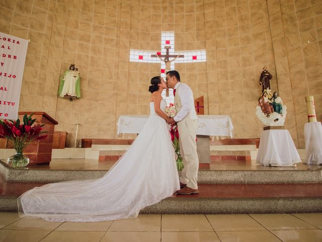 La boda de Luis y Isabel en Tapachula, Chiapas 26