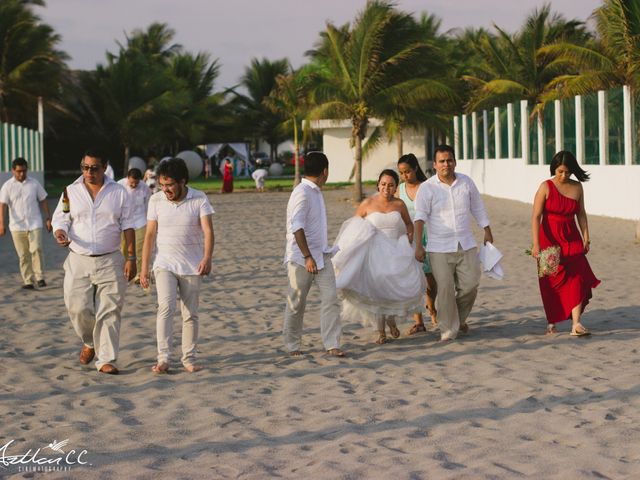 La boda de Luis y Isabel en Tapachula, Chiapas 56