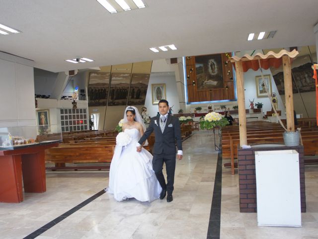 La boda de Víctor y Erika en Cuautitlán, Estado México 11