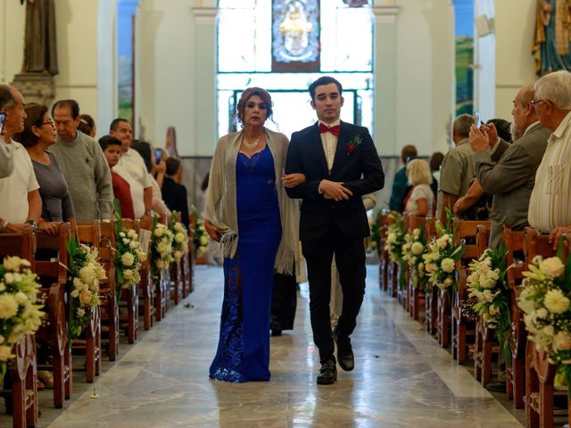 La boda de Víctor y Lupita en Puerto Vallarta, Jalisco 4