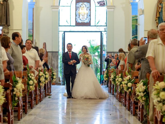 La boda de Víctor y Lupita en Puerto Vallarta, Jalisco 5