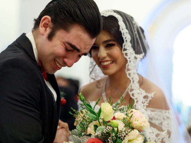 La boda de Víctor y Lupita en Puerto Vallarta, Jalisco 6