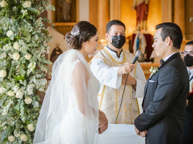 La boda de Enrique y Sandra en Salamanca, Guanajuato 30