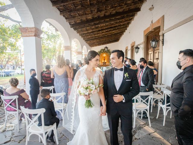 La boda de Enrique y Sandra en Salamanca, Guanajuato 39