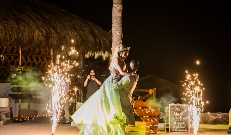 La boda de Thannya y Noel en Guaymas-San Carlos, Sonora