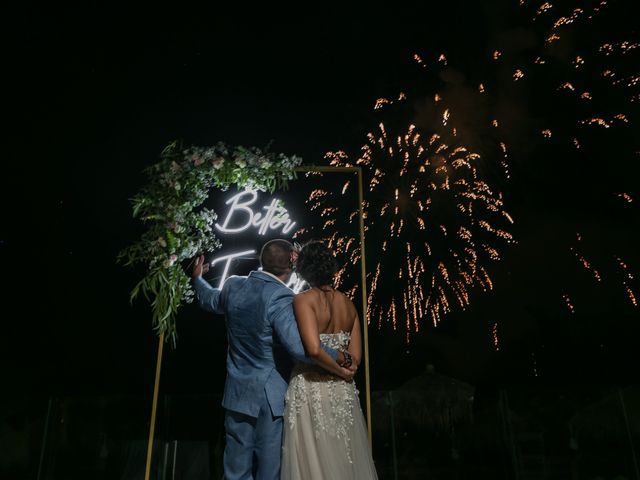 La boda de Mike y Xio en Bahía de Banderas, Nayarit 35