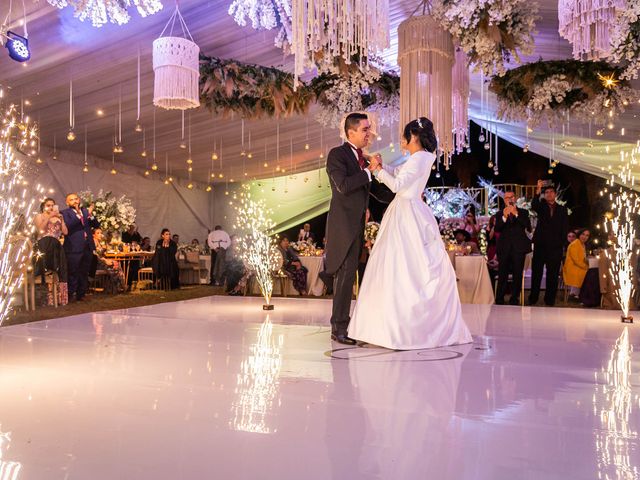 La boda de Andrés y Elena en Jacona, Michoacán 15