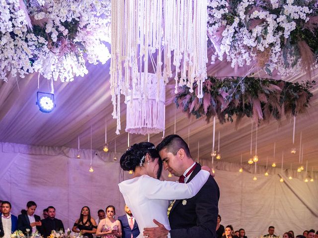 La boda de Andrés y Elena en Jacona, Michoacán 16