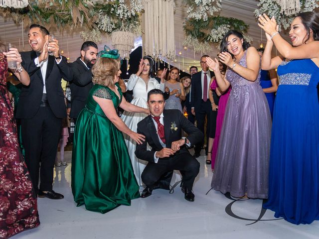 La boda de Andrés y Elena en Jacona, Michoacán 18