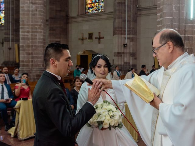 La boda de Andrés y Elena en Jacona, Michoacán 24