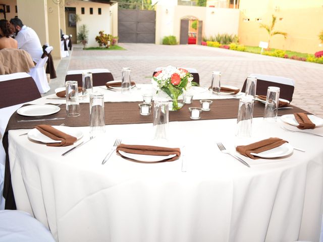La boda de Carlos y Blanca  en Zapotlán el Grande, Jalisco 11