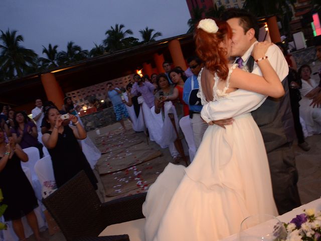 La boda de Carlos y Lussi en Ixtapa Zihuatanejo, Guerrero 34