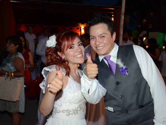 La boda de Carlos y Lussi en Ixtapa Zihuatanejo, Guerrero 36