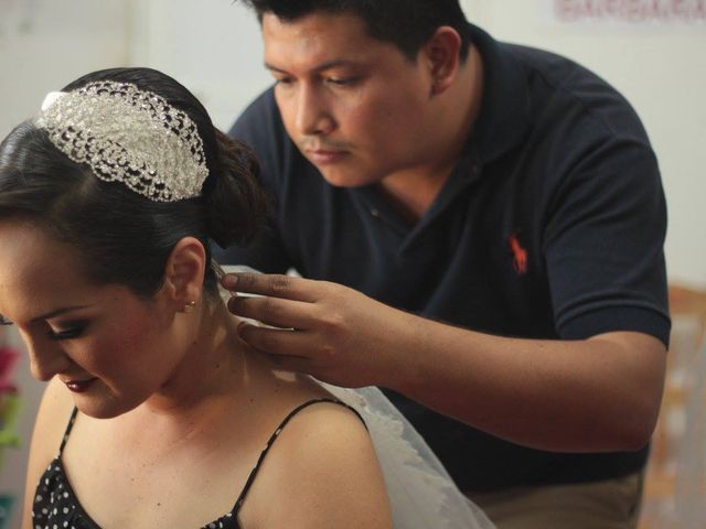 La boda de Luis  y Guadalupe en Tenosique, Tabasco 34