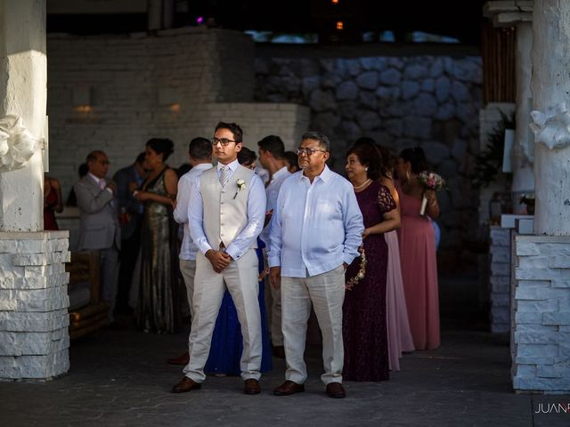 La boda de Lety y Mario en Cancún, Quintana Roo 5