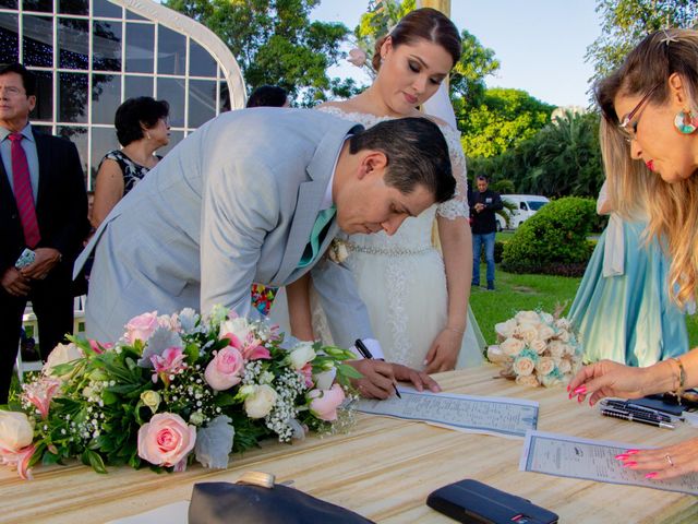 La boda de Rigoberto y Viridiana en Medellín, Veracruz 16