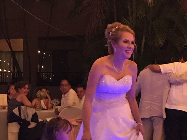 La boda de Ricardo  y Aileen  en Huatulco, Oaxaca 5