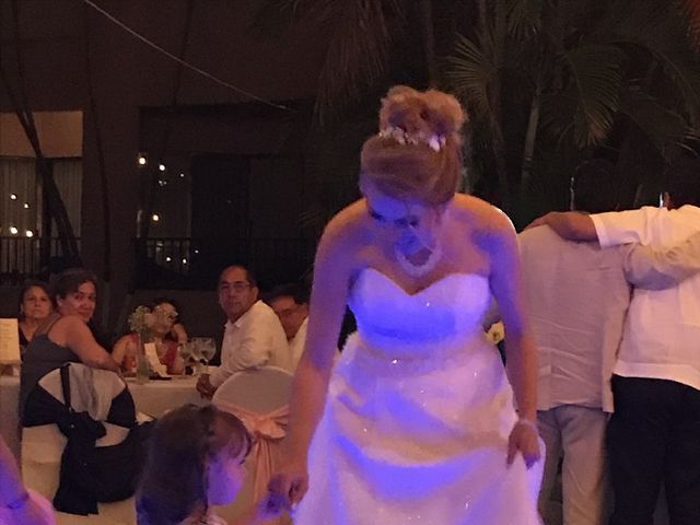 La boda de Ricardo  y Aileen  en Huatulco, Oaxaca 9