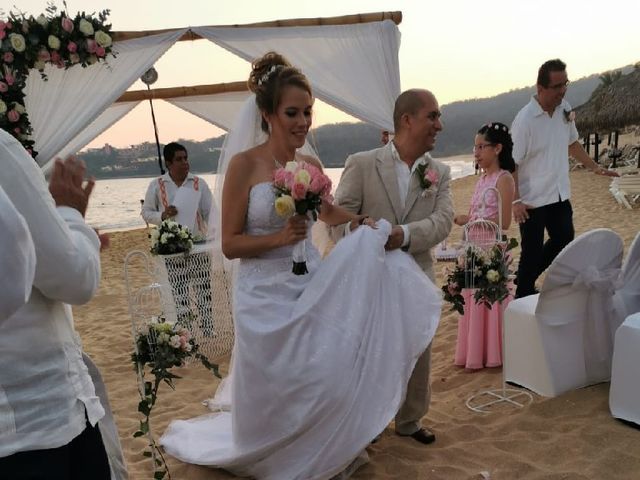 La boda de Ricardo  y Aileen  en Huatulco, Oaxaca 11