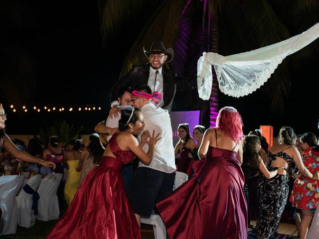 La boda de Jonathan Iván y Samantha en Ixtapa Zihuatanejo, Guerrero 42