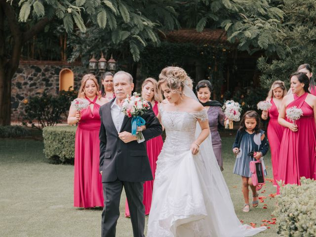 La boda de León y Yesenia en Tlayacapan, Morelos 14