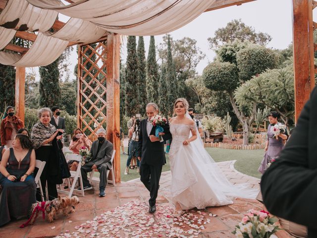 La boda de León y Yesenia en Tlayacapan, Morelos 15