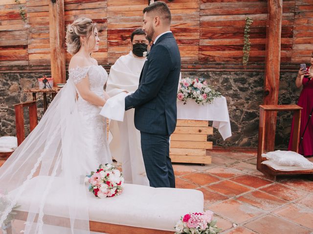 La boda de León y Yesenia en Tlayacapan, Morelos 22